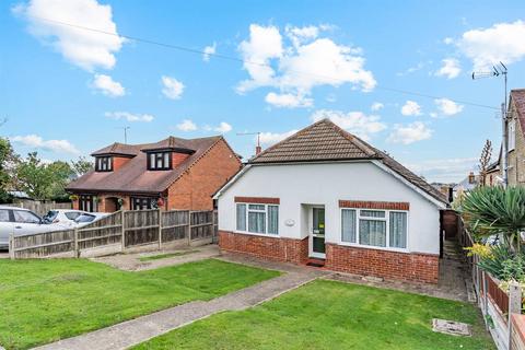 3 bedroom detached bungalow for sale, Grosvenor Road, Whitstable