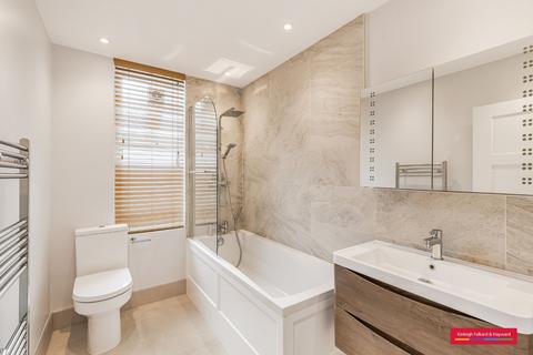 3 bedroom flat to rent, Ashburnham Road, London, SW10