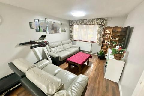 undefined, Staulton Green, Oldbury B69
