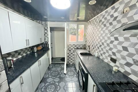undefined, Staulton Green, Oldbury B69