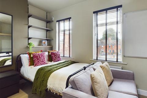 undefined, The Avenue, Lincoln LN1