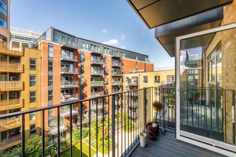 3 bedroom flat for sale, Wheatfield Way, Kingston, KINGSTON UPON THAMES, KT1
