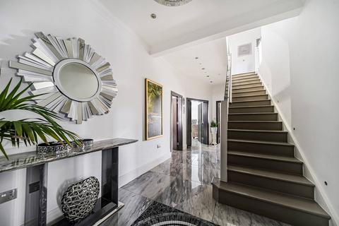 8 bedroom semi-detached house for sale, Malden Road, New Malden, KT3