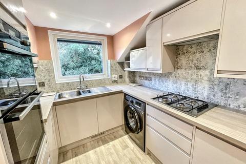 2 bedroom flat for sale, Dean Park