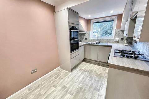 2 bedroom flat for sale, Dean Park