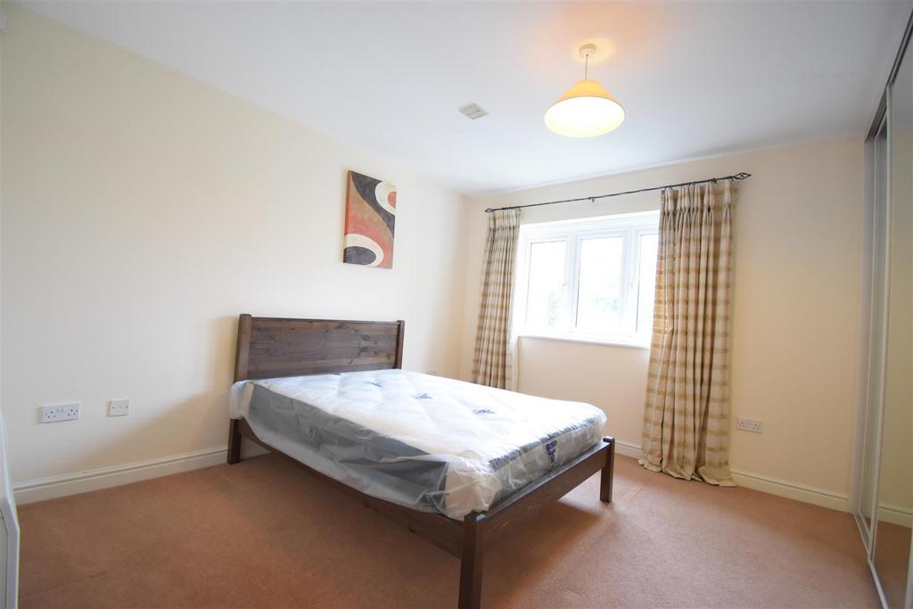 -EPLXEw3c UORqphq3y 5sw.jpg