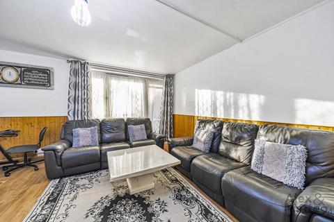 2 bedroom flat for sale, Townsend House, Bermondsey, SE16