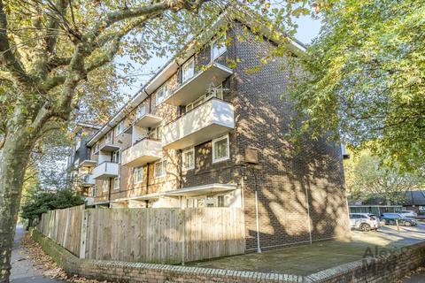 2 bedroom flat for sale, Townsend House, Bermondsey, SE16