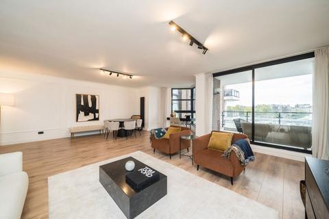 3 bedroom flat to rent, Anhalt Road, London SW11