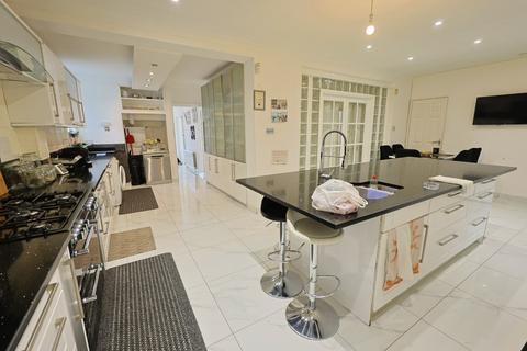5 bedroom detached house for sale, Kings Drive, Edgware, Greater London, HA8