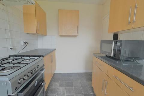 5 bedroom semi-detached house to rent, Langhorn Road, Southampton