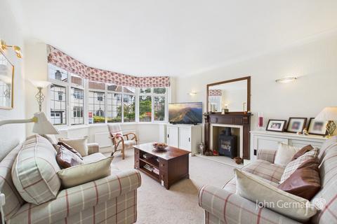 4 bedroom detached house for sale, Barden Drive, Allestree