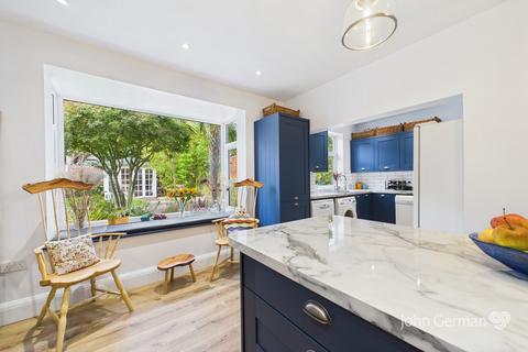 4 bedroom detached house for sale, Barden Drive, Allestree