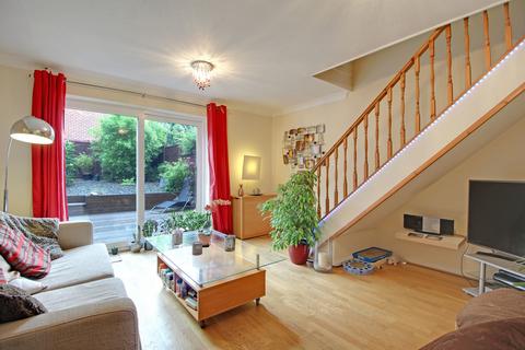 2 bedroom terraced house for sale, Tollgate Hill, Crawley