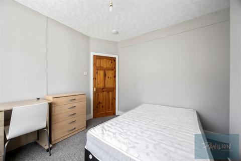undefined, Edinburgh Road, Brighton