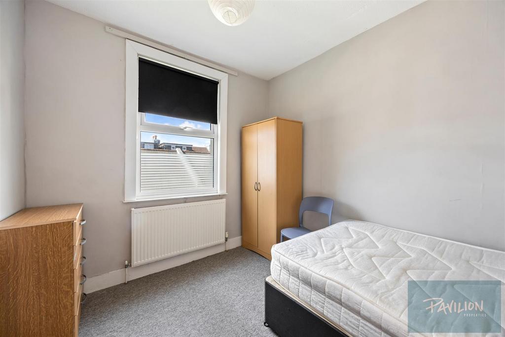 Edinburgh Road, 23 003.JPG