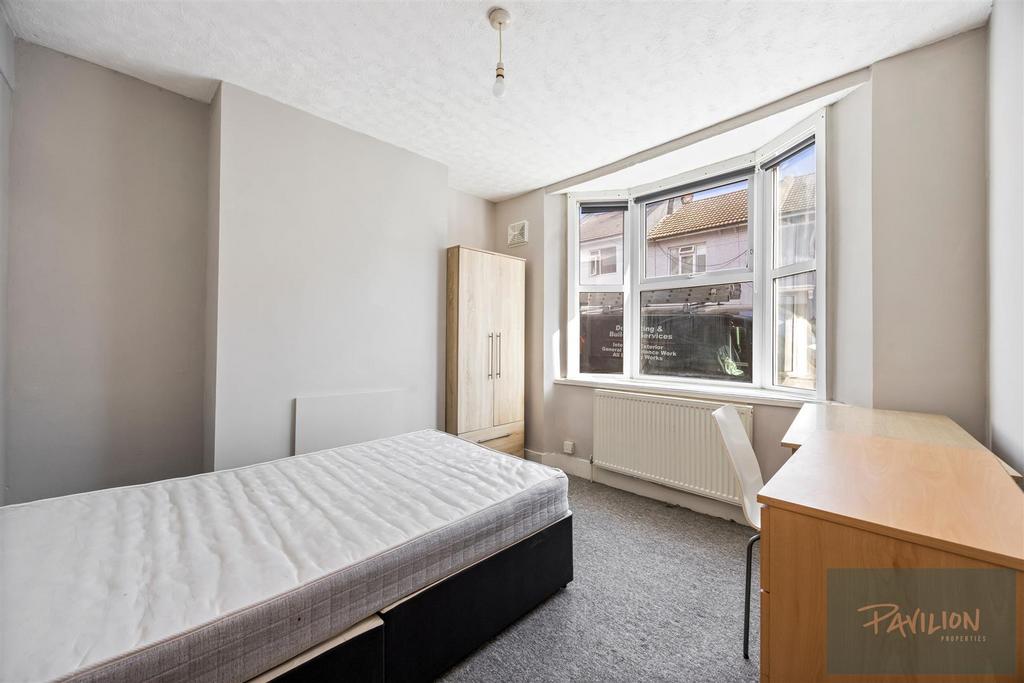 Edinburgh Road, 23 006.JPG