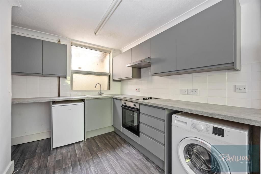 Edinburgh Road, 23 013.JPG