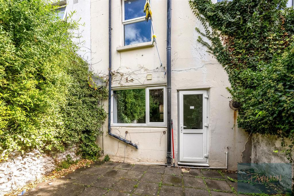 Edinburgh Road, 23 019.JPG
