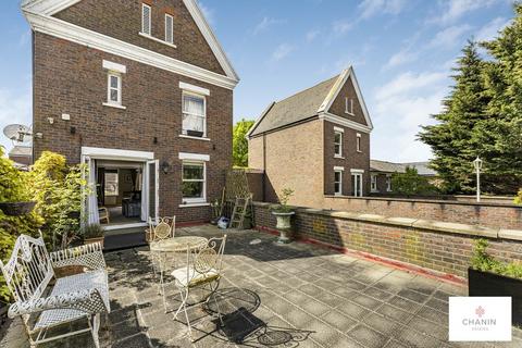undefined, Lockesfield Place, London E14