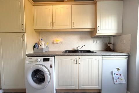37 Bulrush Close, Brownhills, Walsall, WS8 6DB