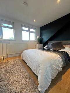 undefined, Oxford Road, Uxbridge UB9
