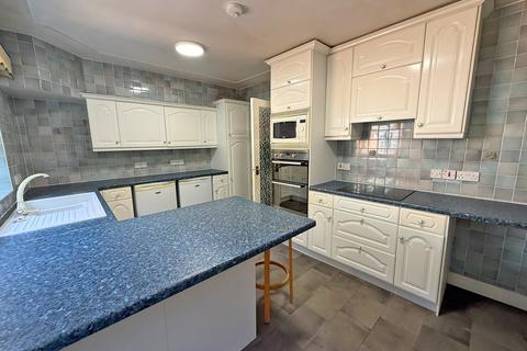 undefined, Deepdale Avenue, Scarborough YO11