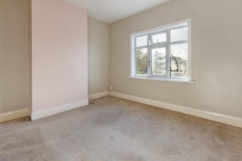3 bedroom semi-detached house for sale, Evelyn Grove South, Grimsby, DN32