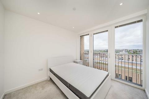 2 bedroom flat to rent, Moorhen Drive, London NW9
