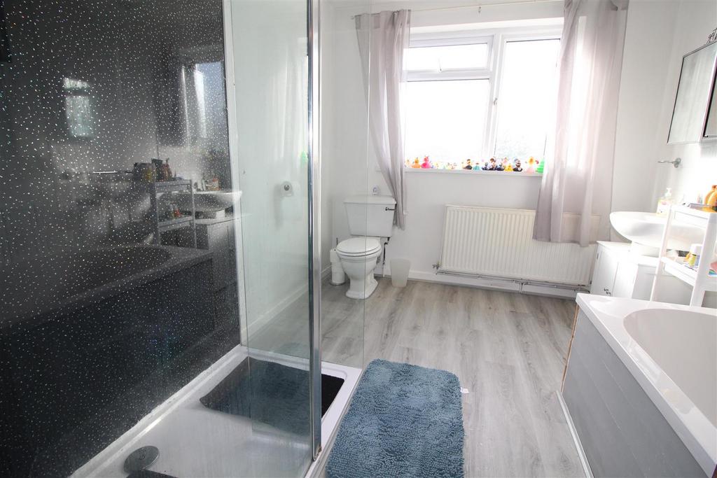 Bathroom with separate Shower
