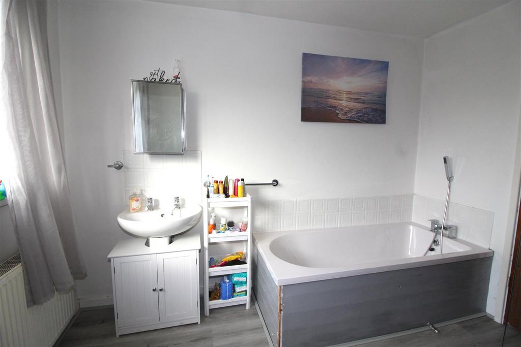 Bathroom with separate Shower