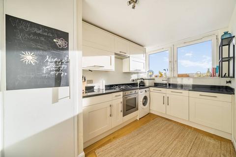 2 bedroom flat for sale, King Charles House, Fulham, London, SW6