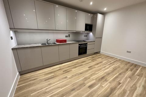 2 bedroom flat to rent, Lismore Boulevard, London NW9