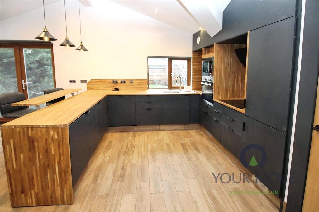 Lounge/Kitchen