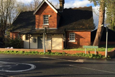 undefined, Ravenscourt, Fishponds Rd, Keston, BR2