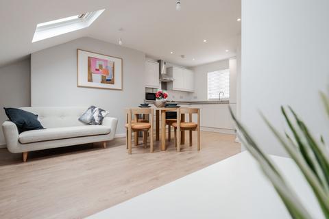 2 bedroom flat to rent, Grosvenor Road, Liverpool L15
