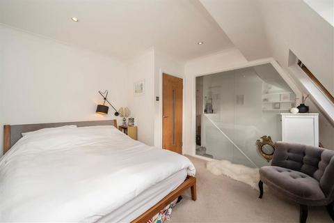 1 bedroom flat for sale, Blythe Road, London W14