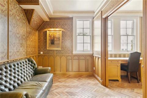 3 bedroom flat to rent, Wilton Place, London SW1X