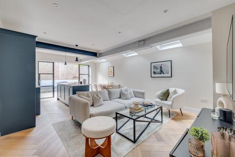 Breer Street, Fulham, London