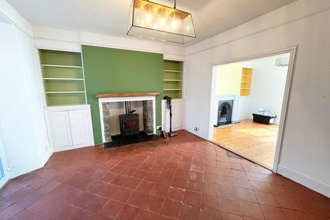 3 bedroom terraced house to rent, 7 High Street, Cowbridge, The Vale of Glamorgan CF71 7AD