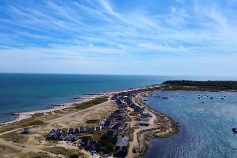 1 bedroom property for sale, Mudeford Sand Spit