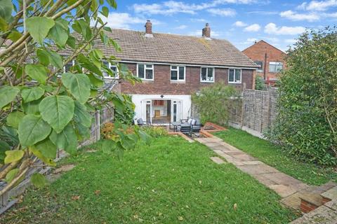 3 bedroom terraced house for sale, Bannister Road, Maidstone