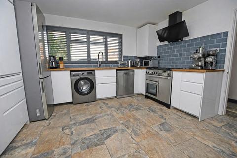 3 bedroom terraced house for sale, Bannister Road, Maidstone