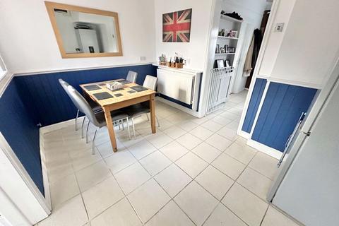 42 Wolverham Road, Ellesmere Port, CH65 5BX