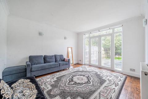 undefined, Fort Road, Northolt, UB5