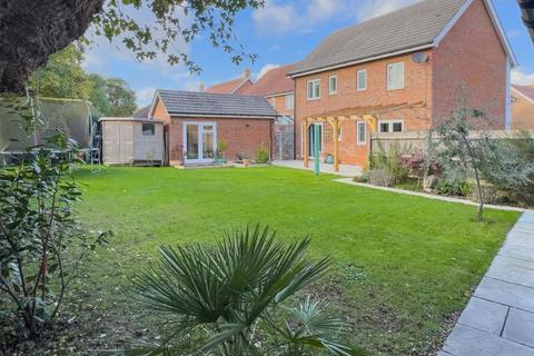 Hedgerow Close, Felpham