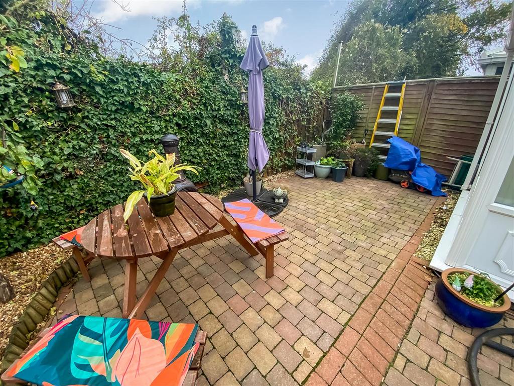Rear Garden (1).jpg