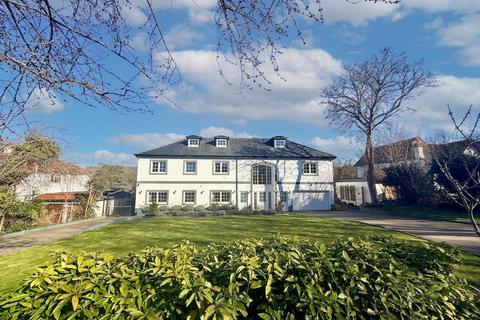6 bedroom detached house for sale, Kingswood Way, South Croydon, CR2