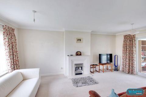 undefined, Orchard Drive, Southwick