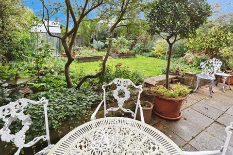 4 bedroom semi-detached house for sale, Claremont Road, Wivenhoe, CO7